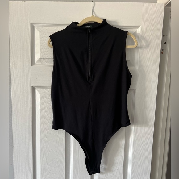 Half zip black body suit - Picture 1 of 3